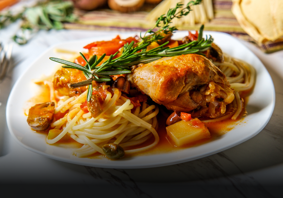 Pollo alla Cacciatora – en rett som riktignok ikke kommer fra Marche, men som likevel passer perfekt til Saladini Pilastri Rosso Piceno 2023.